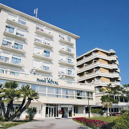 Hotel Royal Cesenatico Esterno foto