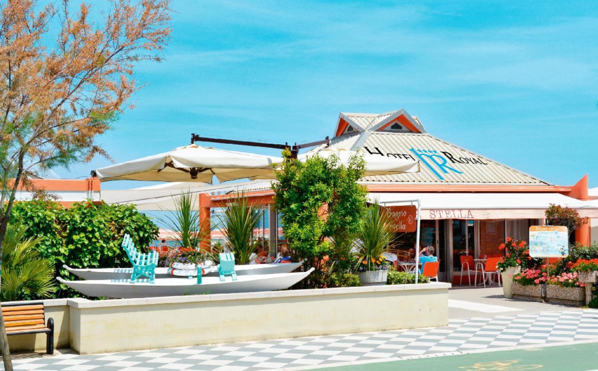 Hotel Royal Cesenatico Esterno foto