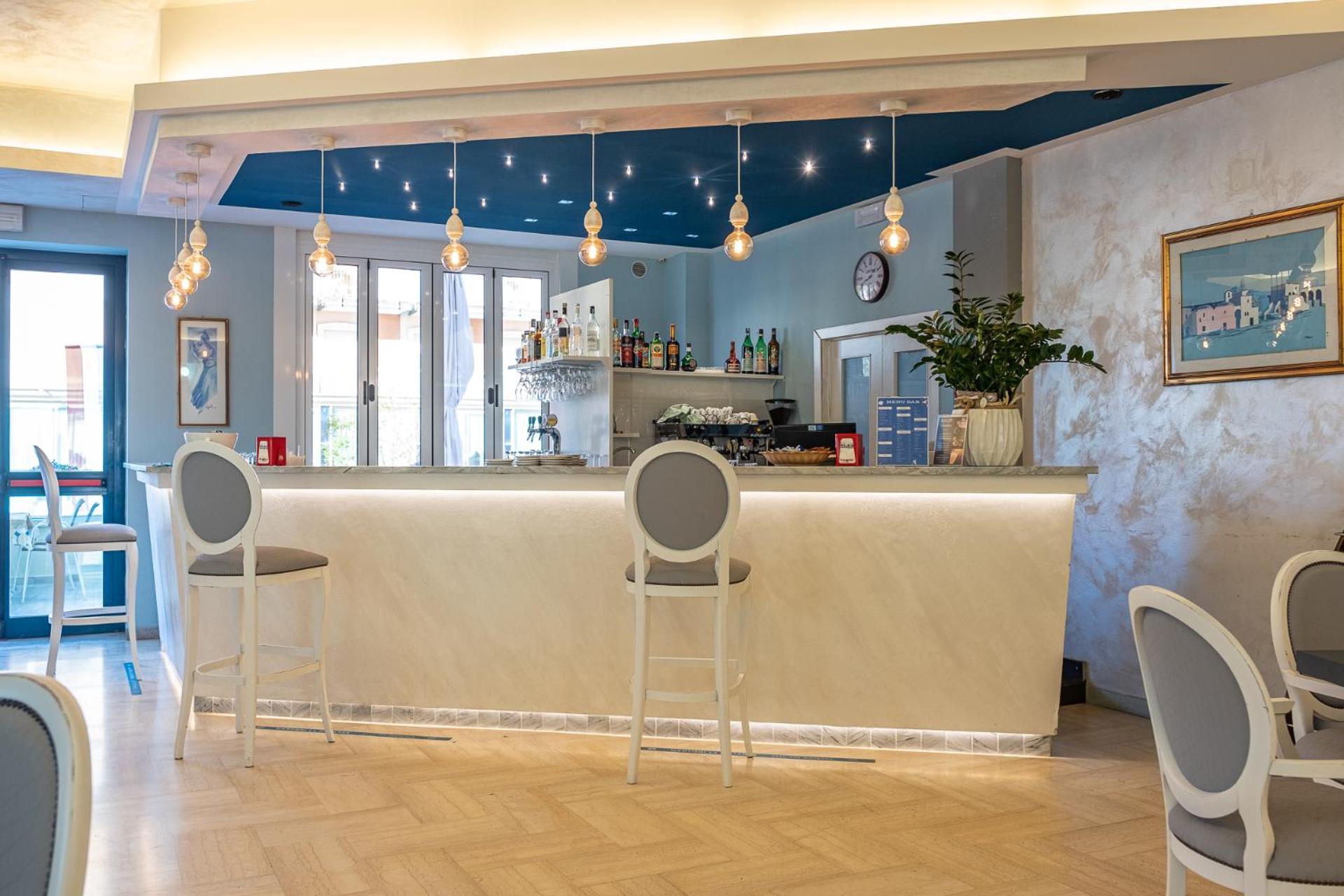 Hotel Royal Cesenatico Esterno foto